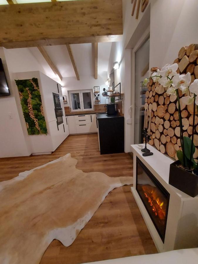 Auszeit Steiraland Penthouse 9 Mit Grossen Balkon Und Parkplatz Leilighet Leoben  Eksteriør bilde